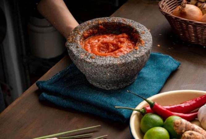 Chicken & Tiger Prawn Laksa